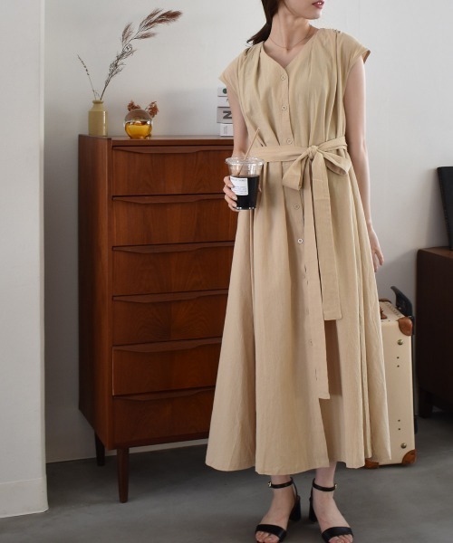 solleim（ソルレム）の「リネンライクウエストマークタックロングワンピース（ワンピース・レディース・ベージュ/ブラック/ブルーグレー・FREE）」の10枚目の写真