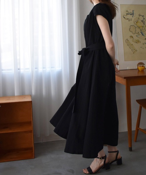 solleim（ソルレム）の「リネンライクウエストマークタックロングワンピース（ワンピース・レディース・ベージュ/ブラック/ブルーグレー・FREE）」の14枚目の写真