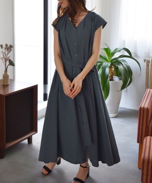 solleim（ソルレム）の「リネンライクウエストマークタックロングワンピース（ワンピース・レディース・ベージュ/ブラック/ブルーグレー・FREE）」の16枚目の写真