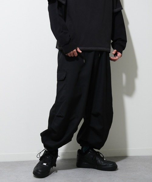 UNCORD（アンコード）の「【UNCORD】Tech balloon wide cargo pants/テックバルーンワイドカーゴパンツ（カーゴパンツ・メンズ・ブラック/ベージュ/グレー/カーキ・MEDIUM/LARGE/X-LARGE）」の12枚目の写真