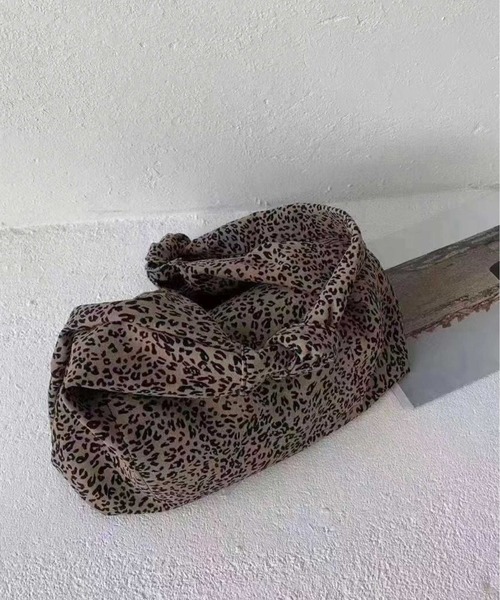 ammy.（エイミードット）の「【 ammy. / エイミードット 】 アニマル レオパード ソフト ワンショルダー トートバッグ（トートバッグ・レディース・ホワイト/ブラウン・FREE）」の5枚目の写真