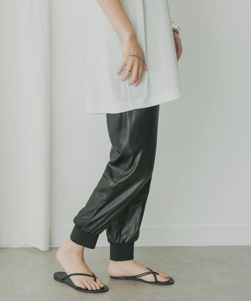 KBF+（ケービーエフプラス）の「KBF+　ジョガーパンツ（その他パンツ・レディース・ライトブルー/ブラック/アイボリー/イエロー系その他・ONE）」の19枚目の写真