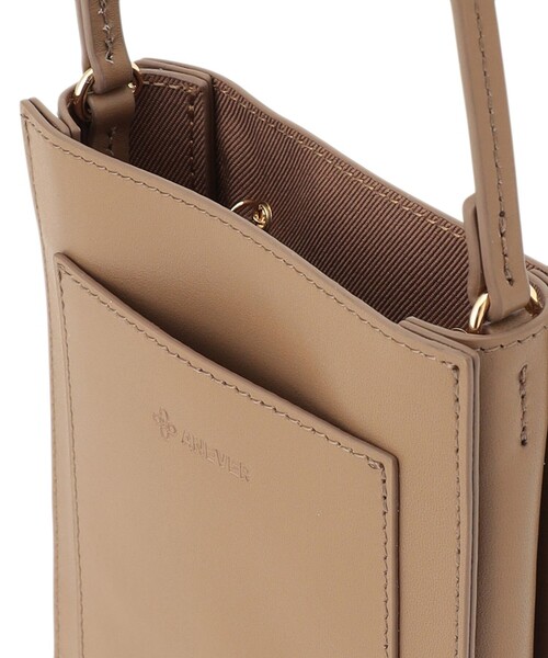 ANEVER（アンエバー）の「【VIOLA】 レザー スマホショルダー ミニバッグ（ショルダーバッグ・レディース・ブラック系/ブラウン系/ブルー系/ピンク系・F）」の12枚目の写真
