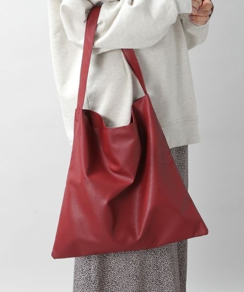 RAGEBLUE(レイジブルー)の「フェイクレザーBIGトート/948711(ショルダーバッグ・レディース・ベージュ/ベージュ系その他/ブルー系その他/ブラック/ライトグリーン/レッド系その他/ライトブルー・FREE)」の7枚目の写真