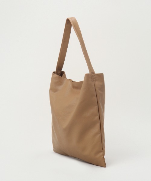 RAGEBLUE(レイジブルー)の「フェイクレザーBIGトート/948711(ショルダーバッグ・レディース・ベージュ/ベージュ系その他/ブルー系その他/ブラック/ライトグリーン/レッド系その他/ライトブルー・FREE)」の12枚目の写真