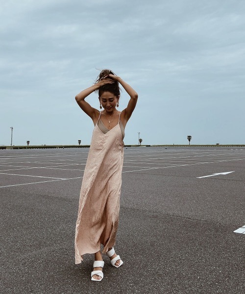 esutoreja（エストレジャ）の「バッククロスウェーブワンピース（ワンピース・レディース・ブラック/イエロー系その他/サーモンピンク・FREE）」の12枚目の写真