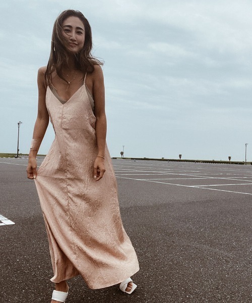 esutoreja（エストレジャ）の「バッククロスウェーブワンピース（ワンピース・レディース・ブラック/イエロー系その他/サーモンピンク・FREE）」の13枚目の写真