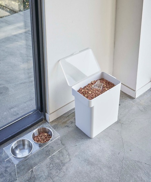 tower（タワー）の「tower（タワー）密閉米びつ10kg 計量カップ付（キッチン収納・レディース・ホワイト/ブラック・ONE SIZE）」の19枚目の写真