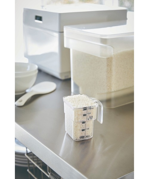 tower（タワー）の「tower（タワー）密閉米びつ10kg 計量カップ付（キッチン収納・レディース・ホワイト/ブラック・ONE SIZE）」の17枚目の写真