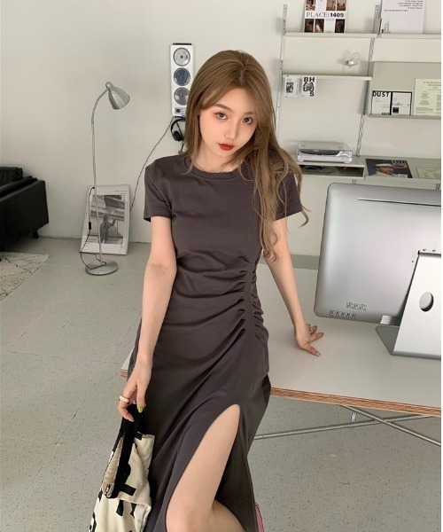 Opinion korean town（オピニオン コリアン タウン）の「Ｔシャツマキシワンピース（ワンピース・レディース・ブラック/チャコールグレー・FREE）」の10枚目の写真