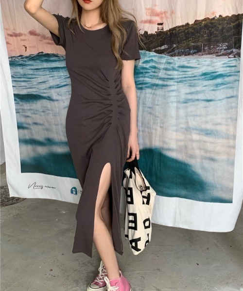 Opinion korean town（オピニオン コリアン タウン）の「Ｔシャツマキシワンピース（ワンピース・レディース・ブラック/チャコールグレー・FREE）」の3枚目の写真