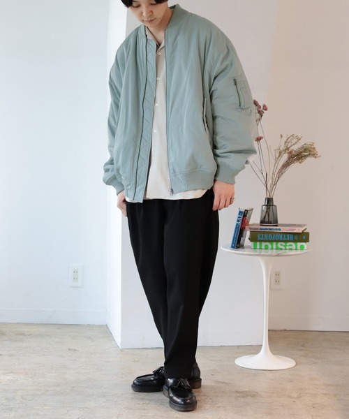 BeAMS DOT（ビームスドット）の「BeAMS DOT / オーバーサイズ MA-1 ジャケット（MA-1・メンズ・ライトブルー/ブラック・MEDIUM/LARGE）」の5枚目の写真