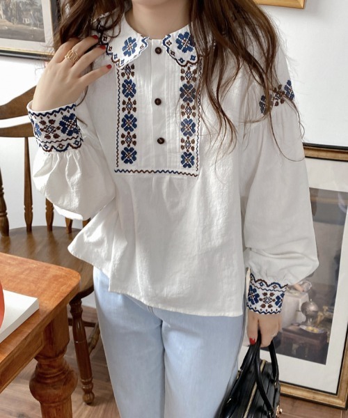 Diosfront（ディオスフロント）の「バルーンスリーブ刺繍ブラウス（シャツ/ブラウス・レディース・ホワイト/ネイビー/ライトブルー/ブラック・M/L）」の13枚目の写真