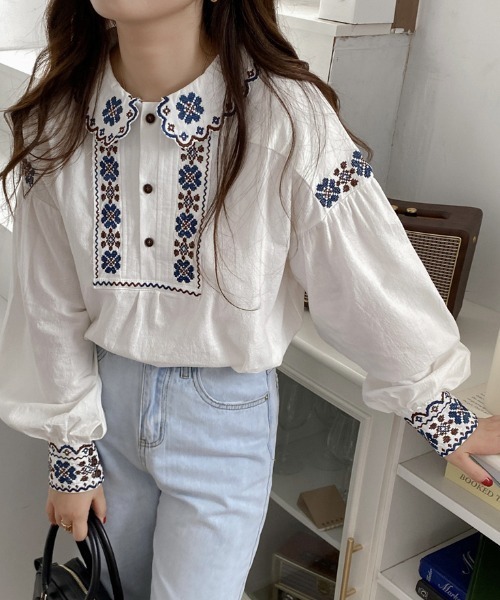 Diosfront（ディオスフロント）の「バルーンスリーブ刺繍ブラウス（シャツ/ブラウス・レディース・ホワイト/ネイビー/ライトブルー/ブラック・M/L）」の15枚目の写真