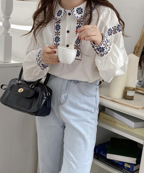 Diosfront（ディオスフロント）の「バルーンスリーブ刺繍ブラウス（シャツ/ブラウス・レディース・ホワイト/ネイビー/ライトブルー/ブラック・M/L）」の17枚目の写真