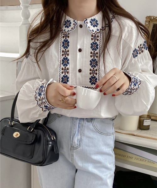 Diosfront（ディオスフロント）の「バルーンスリーブ刺繍ブラウス（シャツ/ブラウス・レディース・ホワイト/ネイビー/ライトブルー/ブラック・M/L）」の11枚目の写真