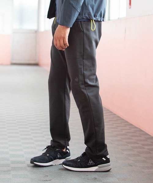le coq sportif(ルコックスポルティフ)の「スポーツ メンズ リラックスルーズパンツ ロングパンツ ボトムス トレーニング トレーニングウェア スポーツウェア(その他パンツ・メンズ・ベージュ/ブラック/杢グレー・L/M/XL)」の4枚目の写真