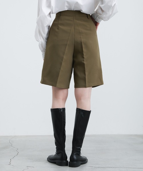 select MOCA（セレクトモカ）の「2021 AW シングルタックハーフパンツ（その他パンツ・レディース・ブラック/ネイビー/ダークベージュ・FREE）」の17枚目の写真