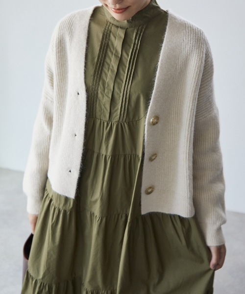 ECRIRE（エクリール）の「ニットカーデ（カーディガン/ボレロ・レディース・アイボリー/カーキ/グレー・M）」の2枚目の写真