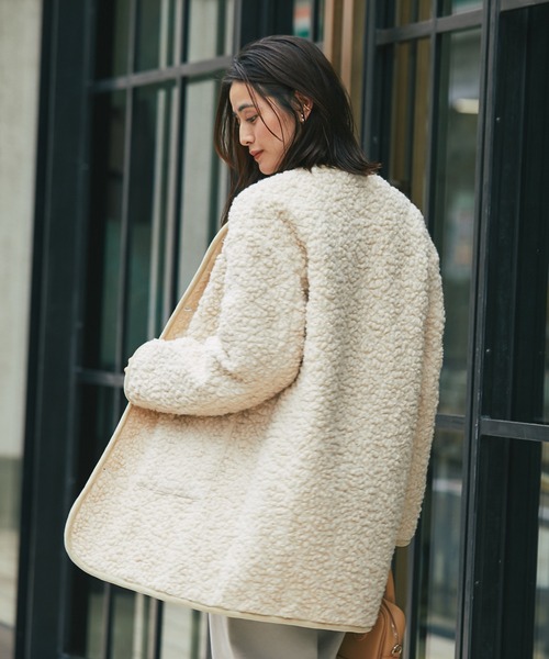 LAVENHAM（ラベンハム）の「LAVENHAM(ラベンハム)　シェルパコート（ノーカラーコート・レディース・アイボリー・FREE）」の4枚目の写真