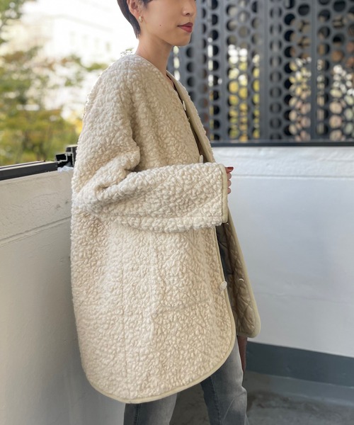 LAVENHAM（ラベンハム）の「LAVENHAM(ラベンハム)　シェルパコート（ノーカラーコート・レディース・アイボリー・FREE）」の20枚目の写真