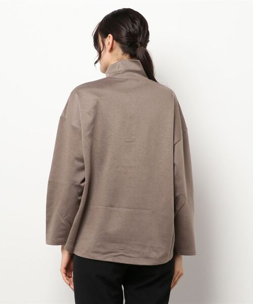 HELIOPOLE(エリオポール)の「WOOL JERSEY STAND NECK PO(Tシャツ/カットソー・レディース・ブラック/ダークブラウン・1)」の3枚目の写真
