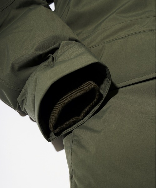 Maison Kitsune（メゾンキツネ）の「DOWN PARKA（ダウンジャケット/コート・メンズ・オリーブ・S/M/XS/L/XL）」の5枚目の写真