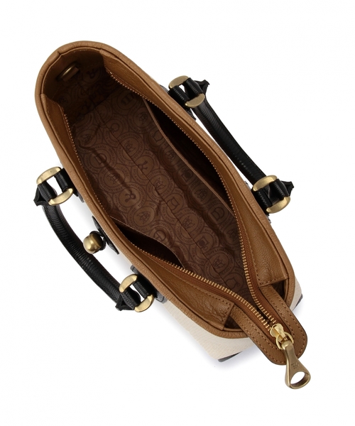 UNITED ARROWS(ユナイテッドアローズ)の「<TOFF&LOADSTONE(トフアンドロードストーン)>ハイエンドCVSミニバッグ†(ボストンバッグ・レディース・Black・フリ-)」の8枚目の写真