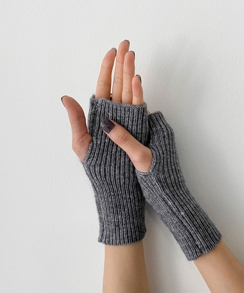 me+em select（ミームセレクト）の「フィンガーレス ニット手袋（手袋・レディース・ブラック/ベージュ/グレー/アイボリー・FREE）」の18枚目の写真