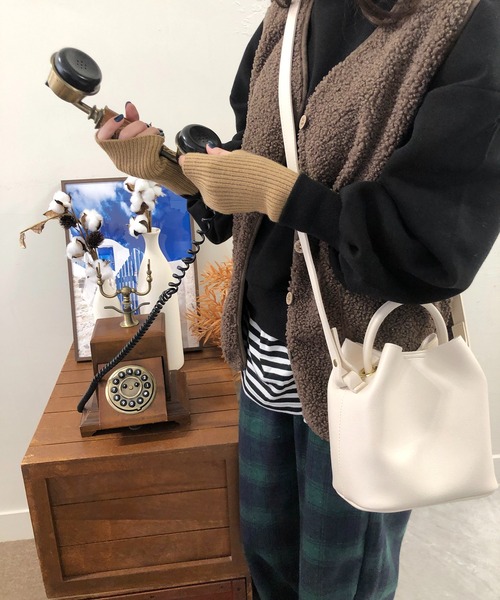 me+em select（ミームセレクト）の「フィンガーレス ニット手袋（手袋・レディース・ブラック/ベージュ/グレー/アイボリー・FREE）」の20枚目の写真