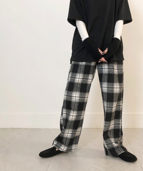 me+em select（ミームセレクト）の「フィンガーレス ニット手袋（手袋・レディース・ブラック/ベージュ/グレー/アイボリー・FREE）」の10枚目の写真