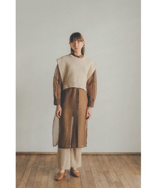 CLANE（クラネ）の「KNIT VEST（ベスト・レディース・グリーン/アイボリー/ブラウン・1/2）」の2枚目の写真