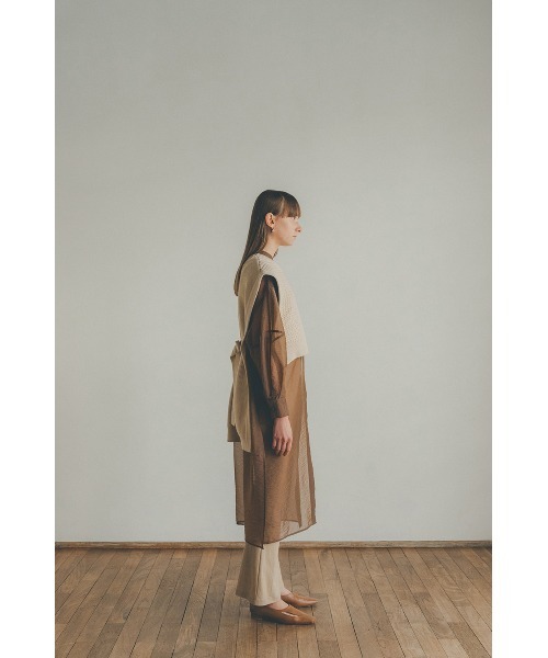 CLANE（クラネ）の「KNIT VEST（ベスト・レディース・グリーン/アイボリー/ブラウン・1/2）」の13枚目の写真