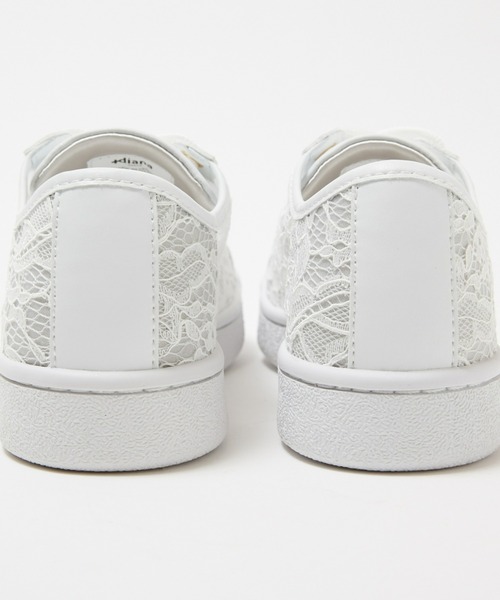 +diana(プラスダイアナ)の「【名画アートプリント】チュールスニーカー(スニーカー・レディース・イエロー/グリーン/ブラック/ネイビー/ピンク/ホワイト/ベージュ/ブルー・24.5cm/23.5cm/24.0cm/23.0cm/22.0cm/22.5cm/25.0cm/25.5cm/21.5cm)」の11枚目の写真