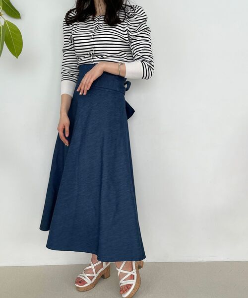 MAJESTIC LEGON（マジェスティックレゴン）の「2wayフレアスカート（スカート・レディース・イエロー/ブルー/アイボリー・SMALL/MEDIUM）」の16枚目の写真