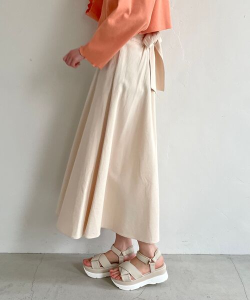 MAJESTIC LEGON（マジェスティックレゴン）の「2wayフレアスカート（スカート・レディース・イエロー/ブルー/アイボリー・SMALL/MEDIUM）」の7枚目の写真