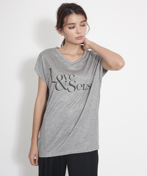 MILKFED.(ミルクフェド)の「【mini7月号掲載】S/S V NECKED TEE LOVE SENSE (半袖トップス/Vネック/無地)(Tシャツ/カットソー・レディース・ホワイト/アッシュ/ライトブルー・SMALL/MEDIUM)」の1枚目の写真