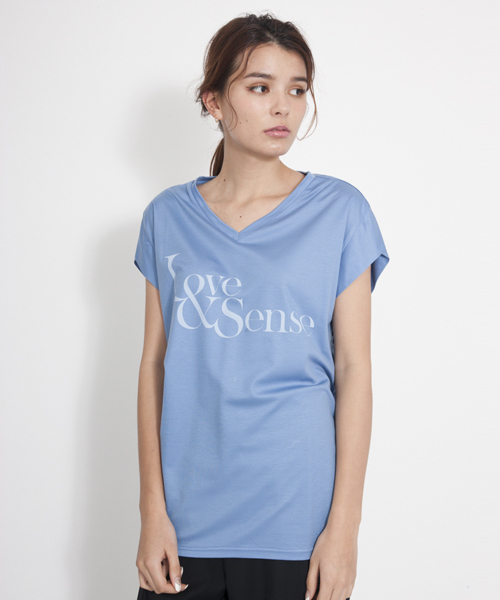 MILKFED.(ミルクフェド)の「【mini7月号掲載】S/S V NECKED TEE LOVE SENSE (半袖トップス/Vネック/無地)(Tシャツ/カットソー・レディース・ホワイト/アッシュ/ライトブルー・SMALL/MEDIUM)」の3枚目の写真