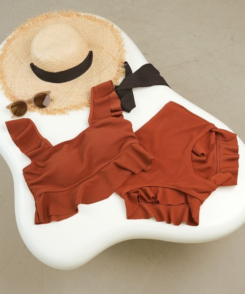 c.u.l(シーユーエル)の「フリルハイウエスト セットアップビキニ culb16(水着・レディース・ブラック/テラコッタ/アイボリー/カーキ/モカ・M/L/XL/S)」の17枚目の写真