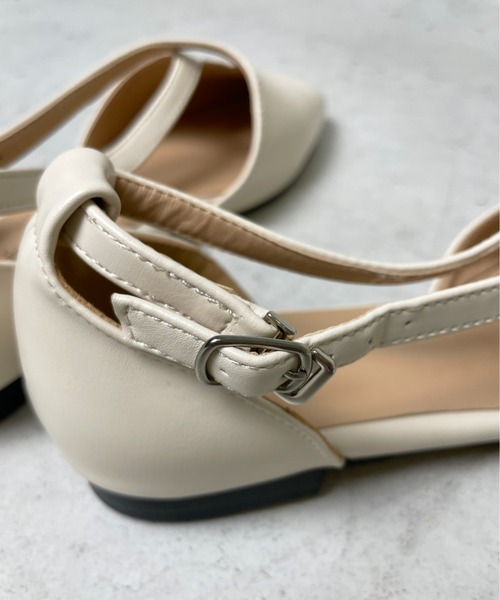 StyleSea(スタイルシー)の「クロスストラップフラットシューズ(パンプス・レディース・アイボリー/ベージュ・25cm/24.5cm/24cm/23.5cm)」の6枚目の写真
