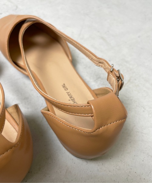 StyleSea(スタイルシー)の「クロスストラップフラットシューズ(パンプス・レディース・アイボリー/ベージュ・25cm/24.5cm/24cm/23.5cm)」の5枚目の写真