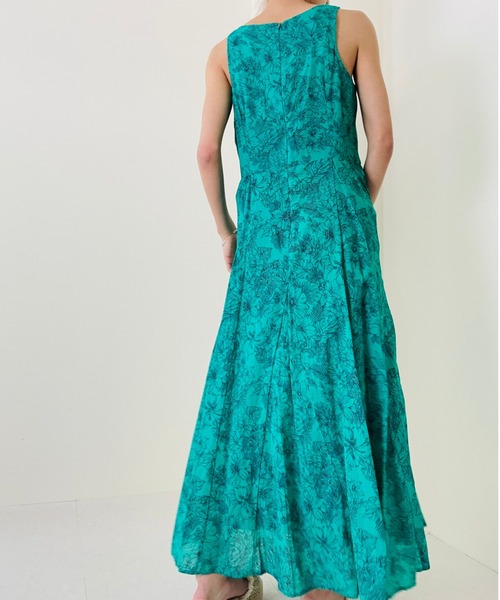 DOLLUPOOPS(ドールアップウップス)の「フラワーアニマルプリントマキシワンピース(ワンピース・レディース・ライトイエロー/グリーン・38)」の13枚目の写真