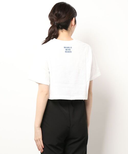 SPINNS（スピンズ）の「CIRCLEフロントロゴショート丈半袖Tシャツ（Tシャツ/カットソー・レディース・ホワイト×ブルー/オートミール/ブラック×イエロー・ONESIZE）」の7枚目の写真