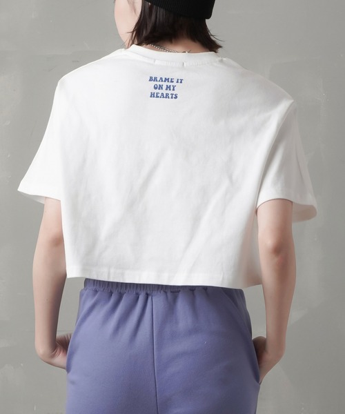 SPINNS（スピンズ）の「CIRCLEフロントロゴショート丈半袖Tシャツ（Tシャツ/カットソー・レディース・ホワイト×ブルー/オートミール/ブラック×イエロー・ONESIZE）」の8枚目の写真
