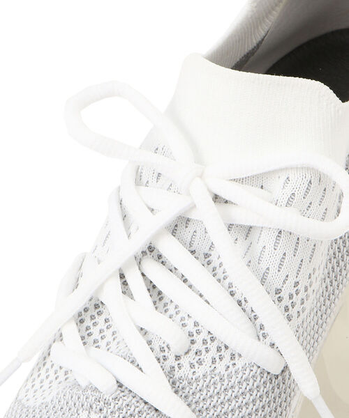 grounds(グラウンズ)の「grounds / グラウンズ / MOOPIE / white gray x clear sole(スニーカー・レディース・ホワイト・38/39/37)」の9枚目の写真