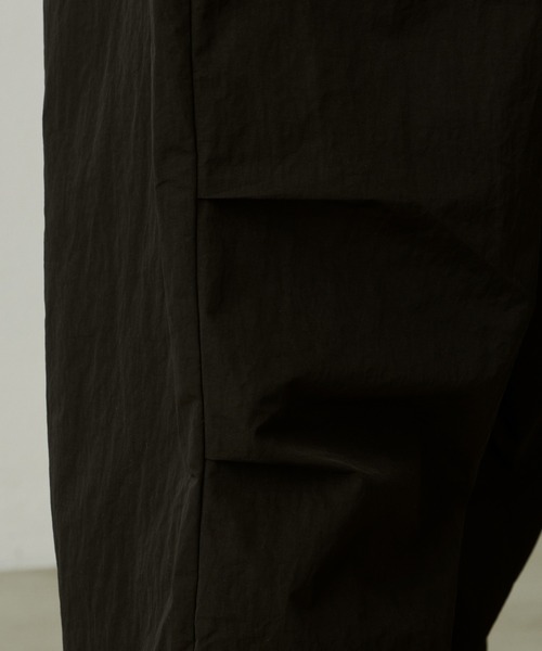UNSELDs(アンセルズ)の「【UNSELDs アンセルズ】ナイロンワイドパンツ(カーゴパンツ・メンズ・イエロー/ブラック/グリーン・L/M)」の15枚目の写真