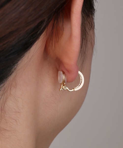 Manon's Selection(マノンズセレクション)の「シンプルフープイヤリング3mm(イヤリング・レディース・ゴールド/シルバー・ONE SIZE)」の6枚目の写真