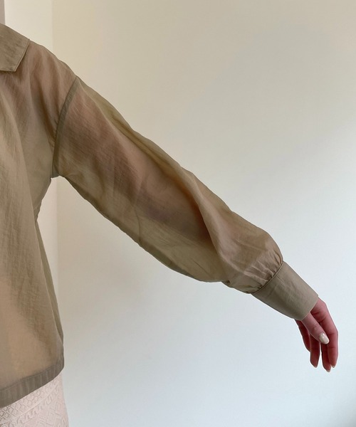 CAPRICIEUX LE'MAGE（カプリシューレマージュ）の「BIGカラーシアーシャツ（シャツ/ブラウス・レディース・ベージュ/ホワイト/カーキ・FREE）」の13枚目の写真