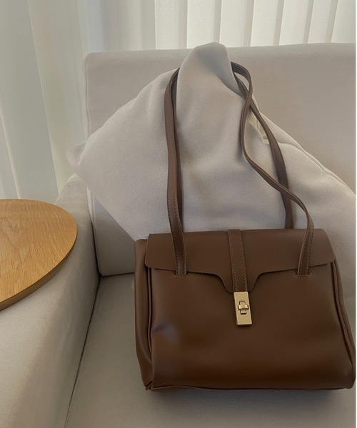 sakishimatokyo（サキシマトーキョー）の「スクエアフラップトート（ショルダーバッグ・レディース・ブラウン/ダークブラウン/ブラック・FREE）」の3枚目の写真