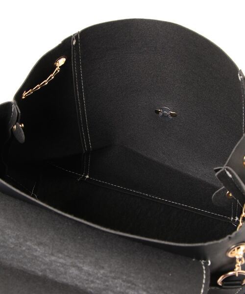 yuue' ( wear )（ユーイ）の「＜ポーチ付き＞ ゴールドチェーン レザーショルダーバッグ（ショルダーバッグ・レディース・ブラック/ダークブラウン/ベージュ/ライトブラウン・FREE）」の18枚目の写真